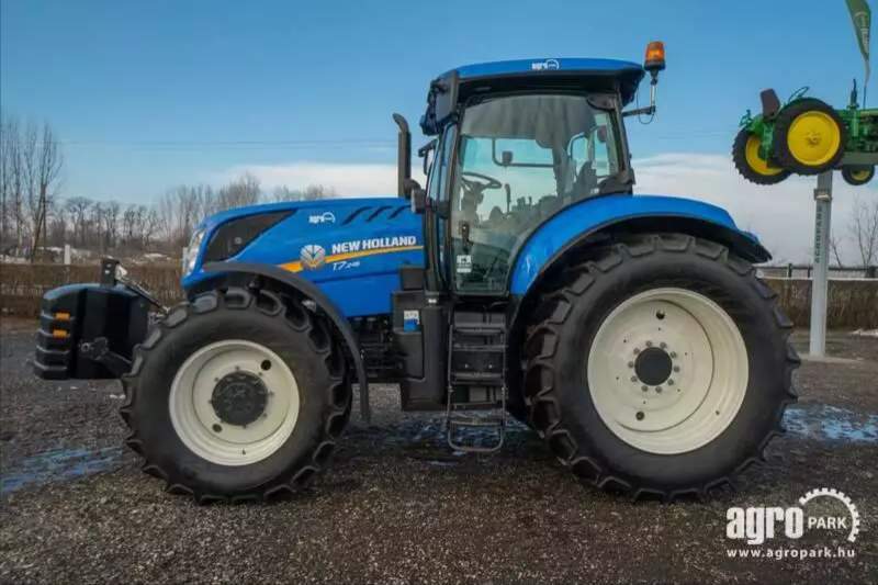 New Holland T7.245