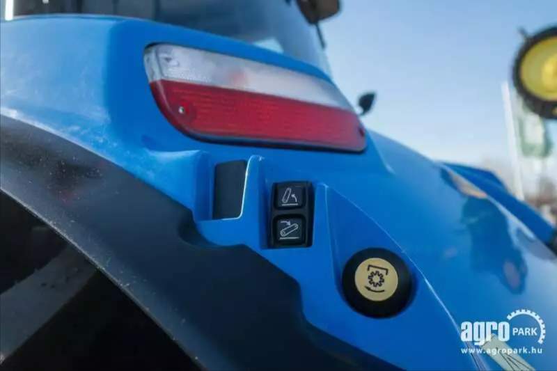 New Holland T7.220