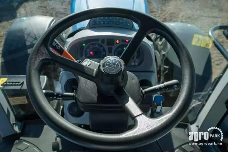 New Holland T7.220
