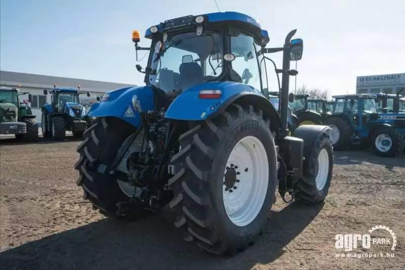 New Holland T7.220