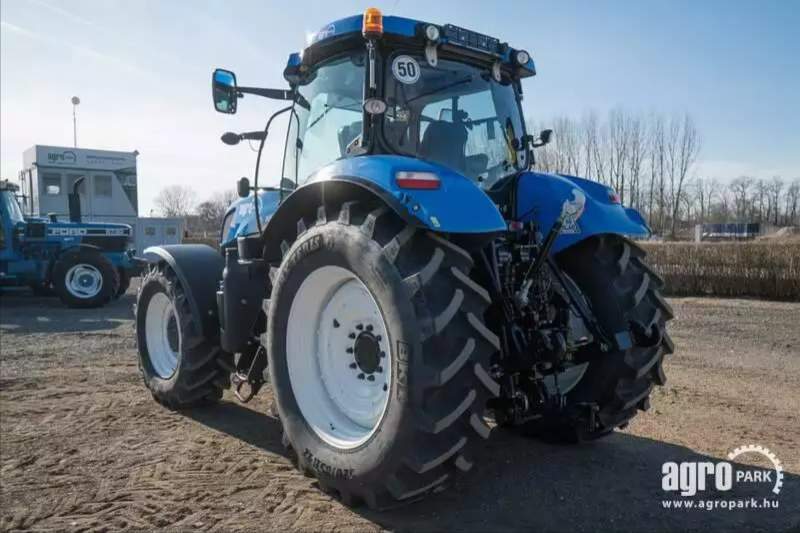 New Holland T7.220