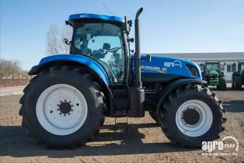 New Holland T7.220