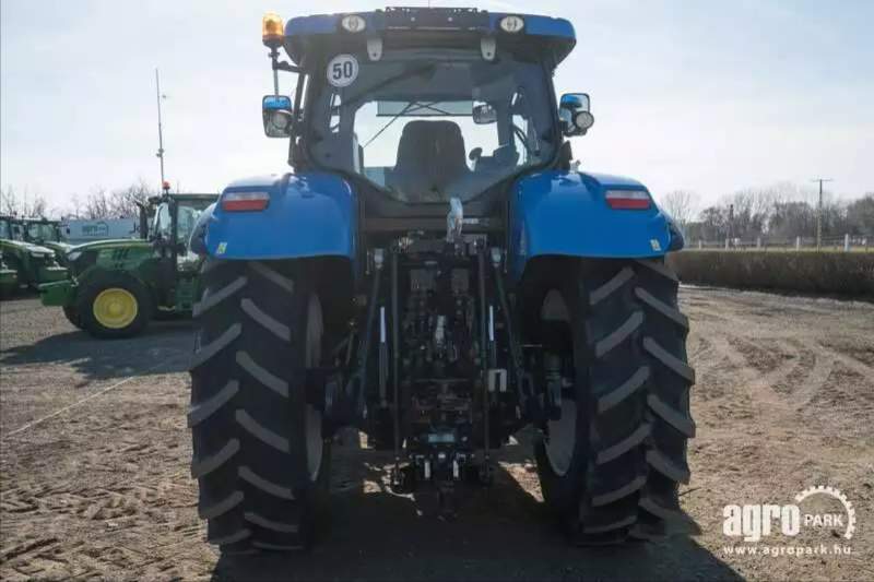 New Holland T7.220