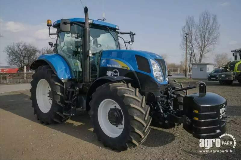 New Holland T6090