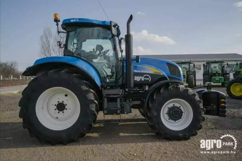 New Holland T6090