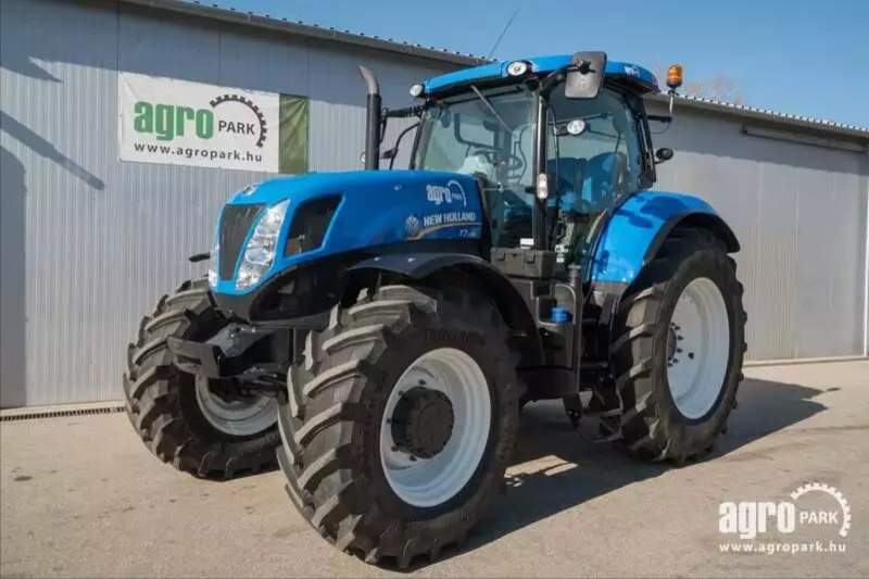 New Holland T7.235 (2051 Hours), Power Command...
