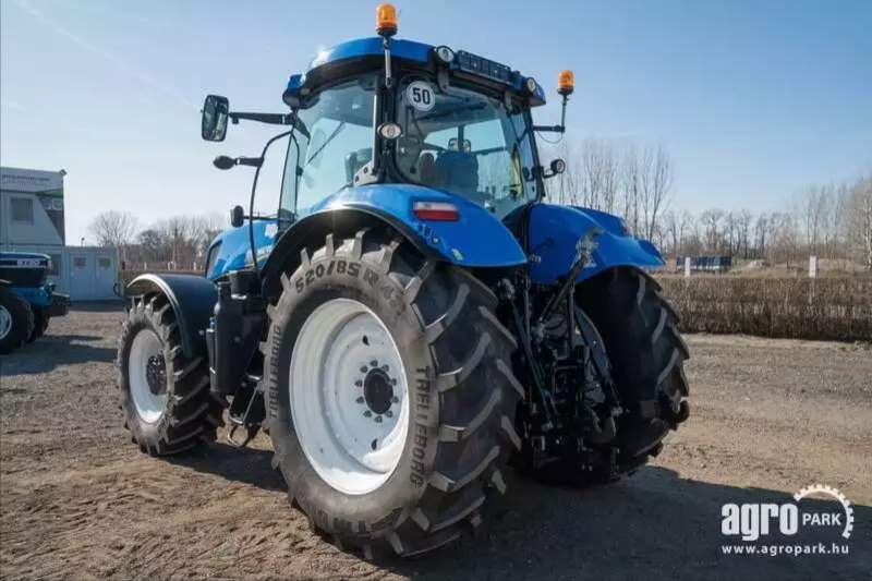 New Holland T7.235